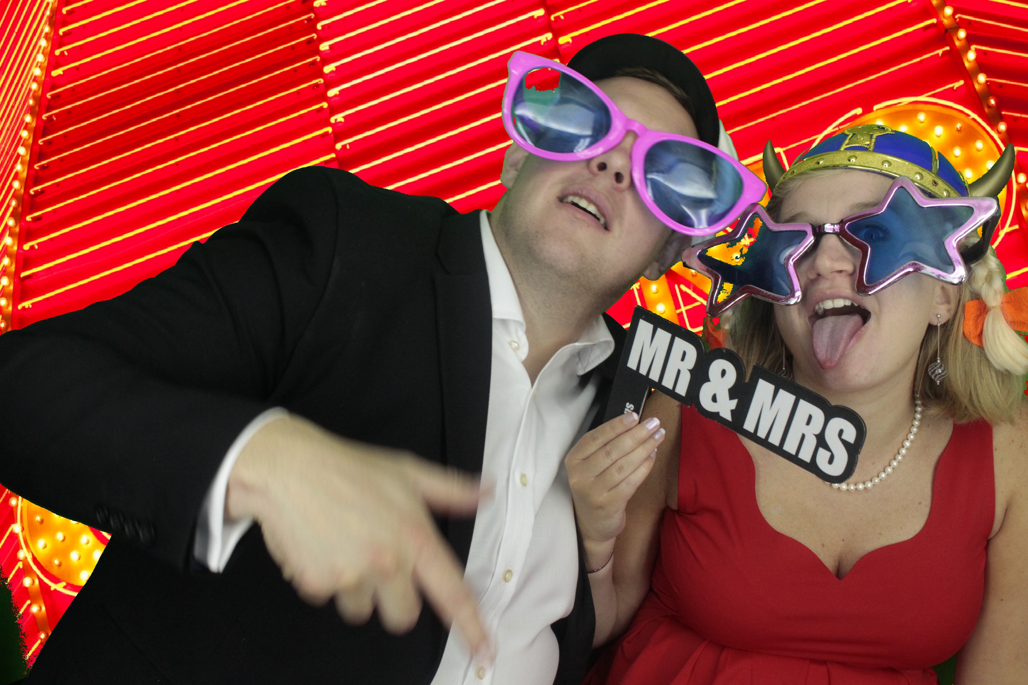 Leanne & Mike's Wedding | View more photos from the event at gallery.myphotoboothexperience.co.uk/u/MyPhotoBoothExperienceLtd/Leanne-Mikes-Wedding